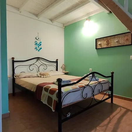 Guestroom Happynest No.3 3* Melíssia